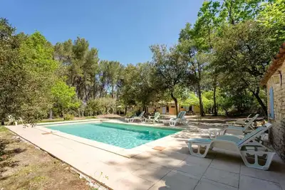 Image de Belle maison de vacances privée pour 6 personnes avec piscine privée, Wifi, Tv et terrasse