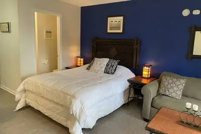 Poolside Suite on Lake George