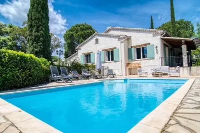 Image de Maison de vacances privée avec Wifi, piscine privée, Tv, terrasse, vue panoramique, parking