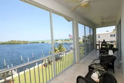 Islamorada Luxury Waterfront Condo avec Slip Bateau