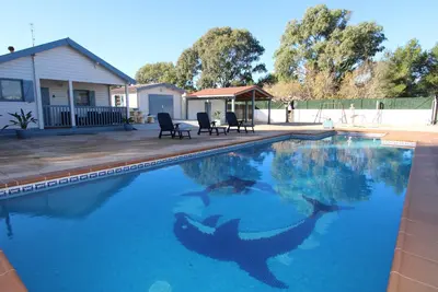 Image de Casa Villa Mar, Idéal pour vos vacances, proche de la mer, wifi gratuit, air climatisé optional, piscine privée, animeaux de compagnie autorisés, plage pour chiens