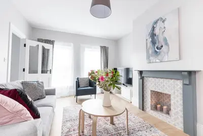 Image de Hillside House - Calme contemporain en bordure de la ville de Dingle