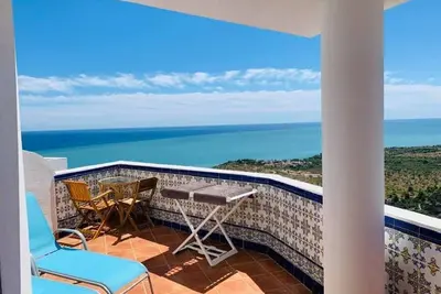 Appart 4 personnes  vue sur Mer & Montagne, piscine Eté & Hiver
