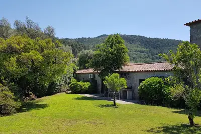 Image de Casa do Forno, jolie ferme qui assure détente et repos avec jardin privé