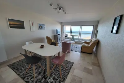 Image de Appartement T3 Rénové avec Garage et Balcon, à 2 pas de la Plage
