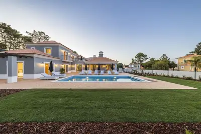 Image de Villa neuve de 5 chambres à Quinta do Lago