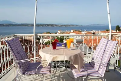 Image de Mata, vacances à Spetses colorées
