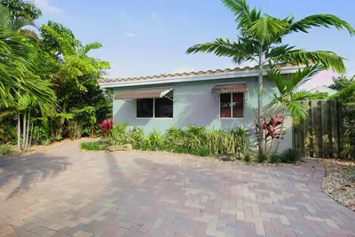 Image de Oasis luxuriante près de la plage!