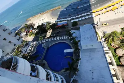 Image de Hermoso apartamento frente al mar, ubicado en zona turística y comercial