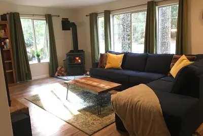 Image de Spacious Mount Hood home near river, dogs Ok, game room, WiFi