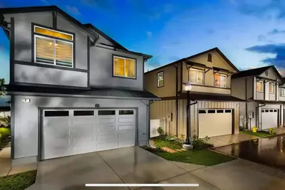 Image de ____ Marque Nouvelle Construction 3 Lits / 2. 5 Bain MAISON____