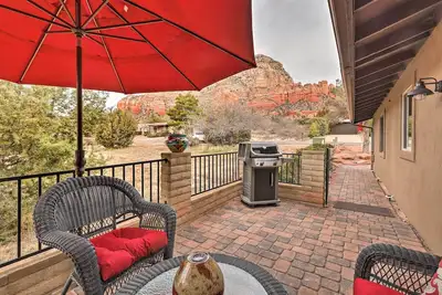 Image de Nouveau! Sedona Apt w / Patio, Bbq & Red Rocks Views!