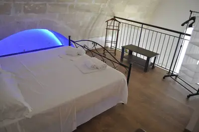 Image de Un Rubis Parmi Les Pierres