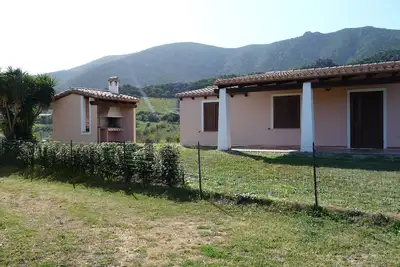 Image de Villa INDÉPENDANTE Avec Vue À 500mt D'Une Petite Plage FONDÉE (6/8 places)
