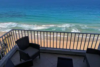 Image de Oceanfront, Hear vagues 24/7, condo 2 chambres avec cuisine complète, emplacement privilégié