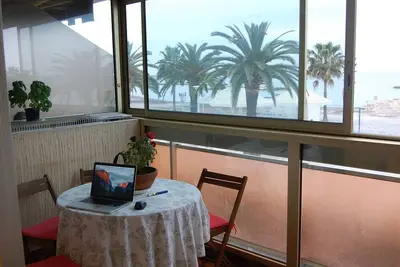 Le Maeva logement en copropriété  à 10m de la plage et à 100m de Cap 3000