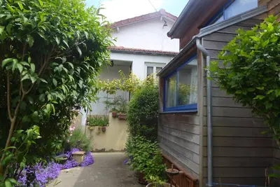 Image de Belle Maison avec jardin dans une impasse calme proche de Paris, à Antony