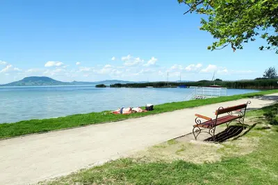 Image de Belle maison de vacances privée pour 7 personnes avec climatisation, Wifi, Tv, patio et parking