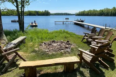 Image de Retiré Lake Front Accueil En Minocqua.