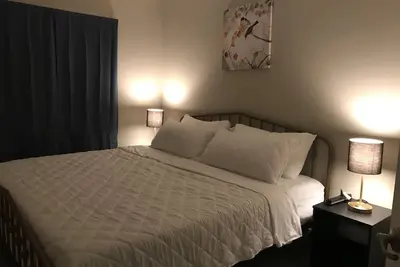 Image de 3 lits King Size! Mins de Mayo, Unf et des plages. Téléviseurs intelligents!