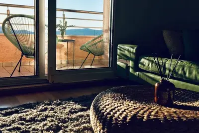 Image de Appartement familial supérieur, terrasse vue mer, vieille ville, plage