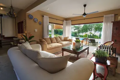 Image de Arahtis Lake Villa Hikkaduwa