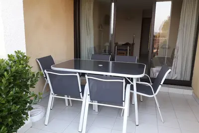 Image de Golfe de Saint Tropez, appartement 4 couchages, Rdc avec terrasse et jardinet