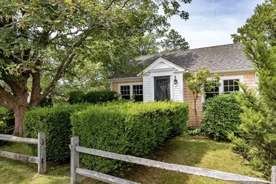 Image de Edgartown cottage, nouvelle inscription, nouvelle rénovation, nouvelle centrale Ac, promenade facile vers la ville