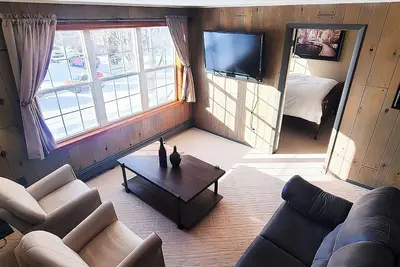 Image de Condo calme au coeur d'Escanaba 2 blocs de Ludington Park