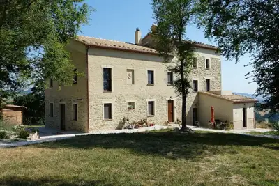 Image de Charmante maison de campagne récemment rénovée dans les Marches