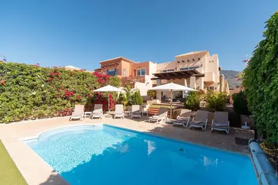 Villa de luxe avec piscine privée et vue magnifique sur la mer à Costa Adeje Golf