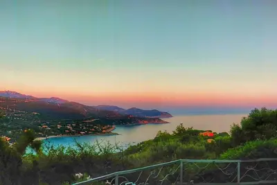 Image de Luxury Beach Escape, Sea View Hottub, Cinema Lounge