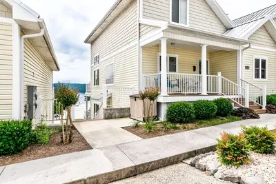 Image de Nouveau condo avec des vues imbattables!