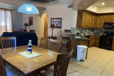 Image de Bella Sirena Resort Ba 401 Spacieux Ocean View 2 Br Condo / Rocky Point