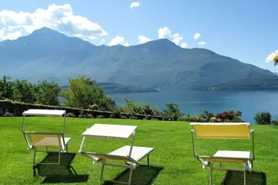 Image de Maison de vacances avec bain Ă remous, Wifi, climatisation, Tv, terrasse, animaux admis, parking