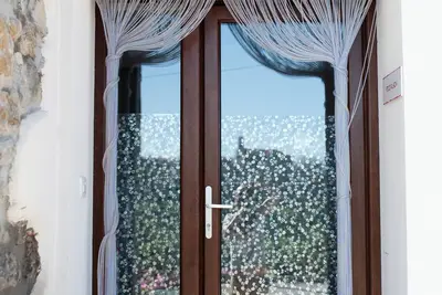 Image de Pico Rubia, appartement de deux chambres, salon, cuisine et salle de bain