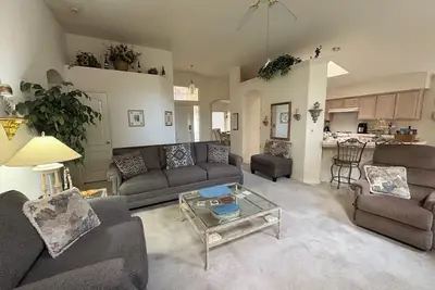 Image de A Quiet, Home Away from Home!