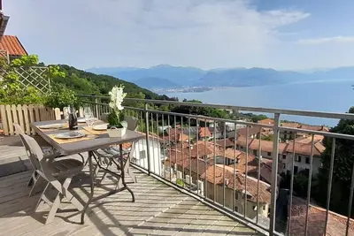 Image de Penthouse San Rocco luxury lake view apartment