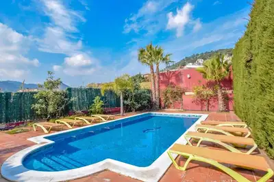 Image de Club Villamar - Grande villa située dans un quartier tranquille à 1, 2km avec piscine privée, barb. . .