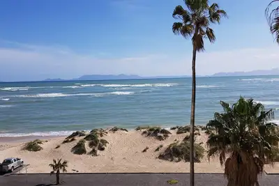 Image de Ashley on the Beach