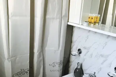 Image de A&D Apartment No8 (Proche de l'aéroport et de la mer)