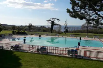 Image de T2 meublé, sur la corniche face à la mer, entre St Jean de Luz et Hendaye