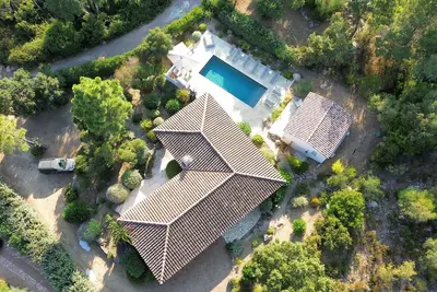 Image de Villa + Studio indépendant tout confort 4ch 3sdb + Piscine privée