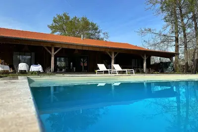 Image de Maison d architecte bois terrasse couverte 100 m2 Ă 30 mn des plages