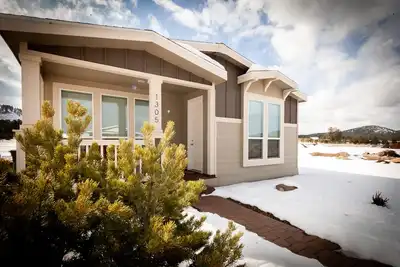 Image de Tout neuf situé dans le centre historique de Williams!