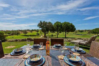 Image de Appartement de luxe avec vue sur le golf et 2 lits: 51 Lakeview