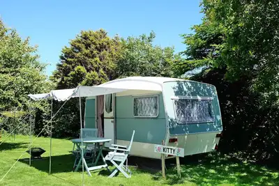 Image de KItty unique 60s caravan