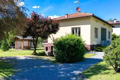Image de Merveilleuse maison de vacances privée pour 6 personnes avec Wifi, Tv et patio