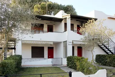 Image de Joli appartement pour 5 personnes avec climatisation, Wifi, Tv, terrasse, animaux admis et parking