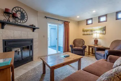Condo Habitat, à pied du centre-ville pour 4 personnes
